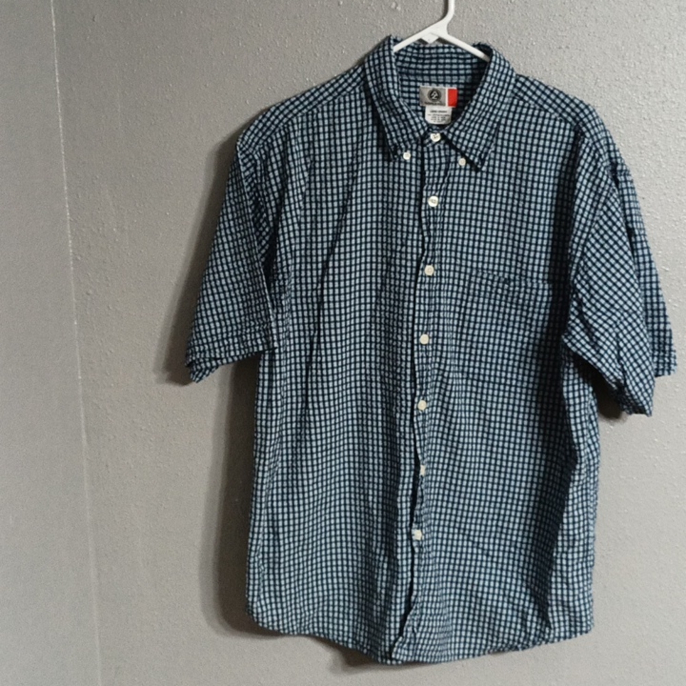 🌞Arizona Button Down Shirt. Size Large